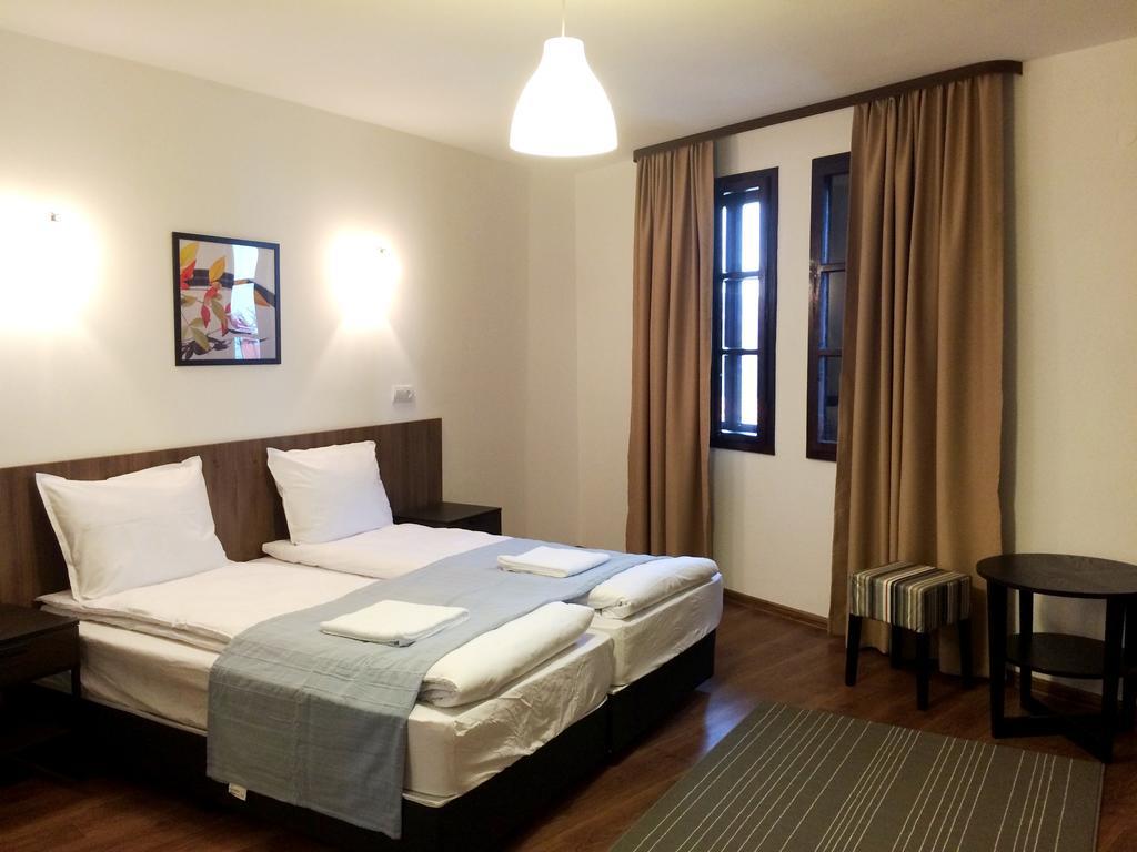 Hotel White House à Veliko Tarnovo Chambre photo